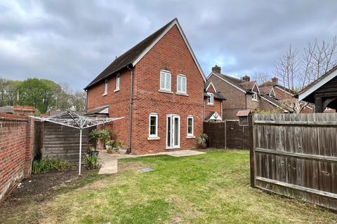 1 Blackthorn Close, Baughurst, Tadley, RG26 5GW