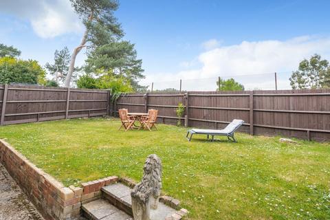 28 Mount Pleasant Close, Lightwater, GU18 5TP