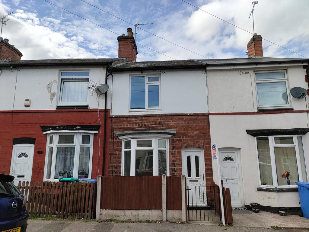 Howard Road, Mansfield, Nottinghamshire, Ng19 2 Bed Terraced House - £ 