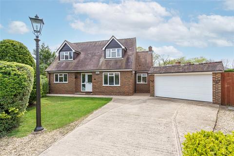 3 bedroom detached house for sale - Clifden Road, Worminghall, Aylesbury, HP18