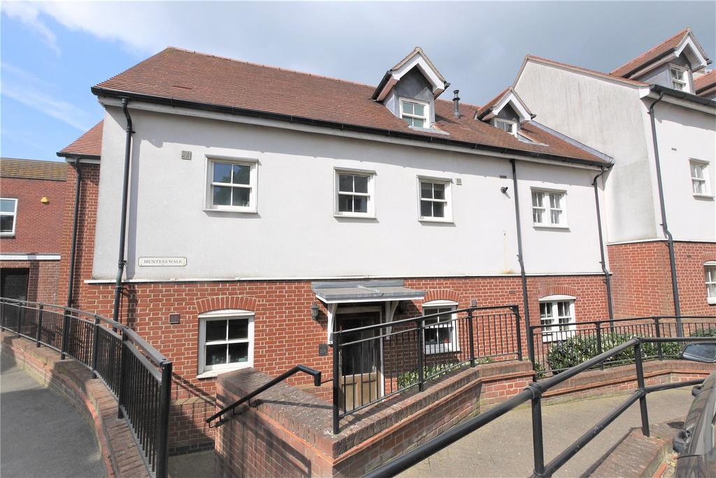 William Hunter Way, Brentwood, Essex... 1 bed apartment £225,000