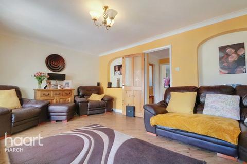 4 bedroom detached house for sale, Darthill Road, March