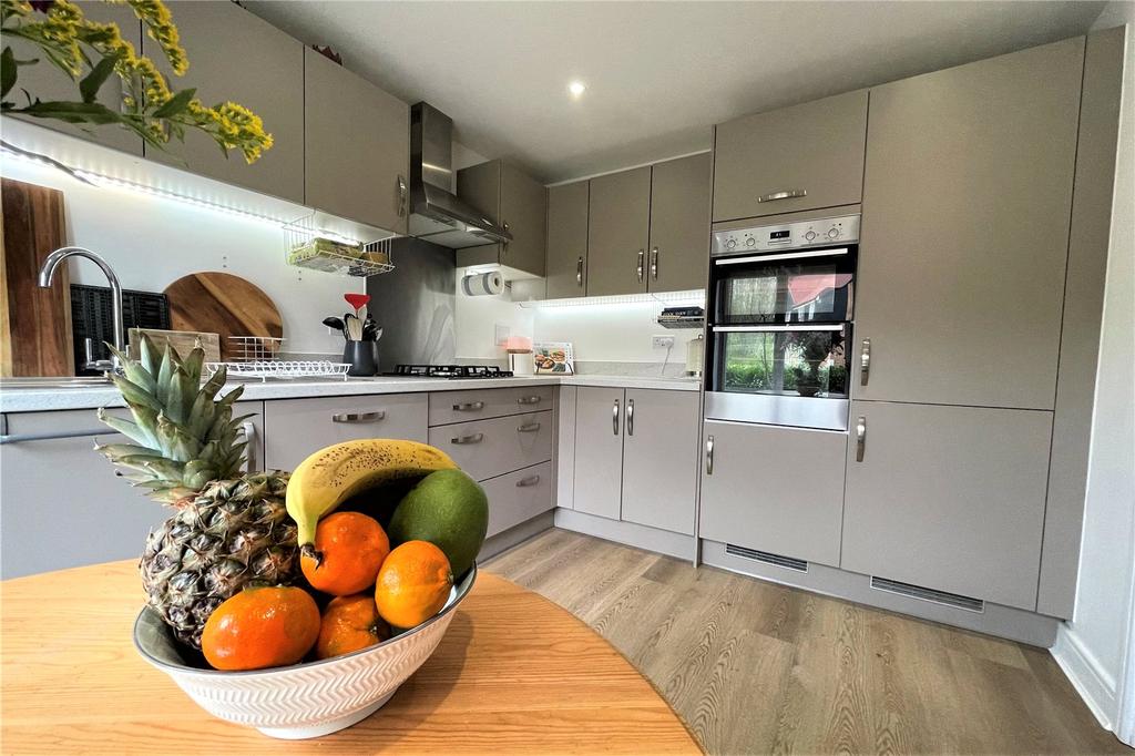 Kitchen (2)