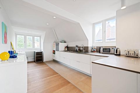 3 bedroom apartment for sale, Redington Road, Hampstead