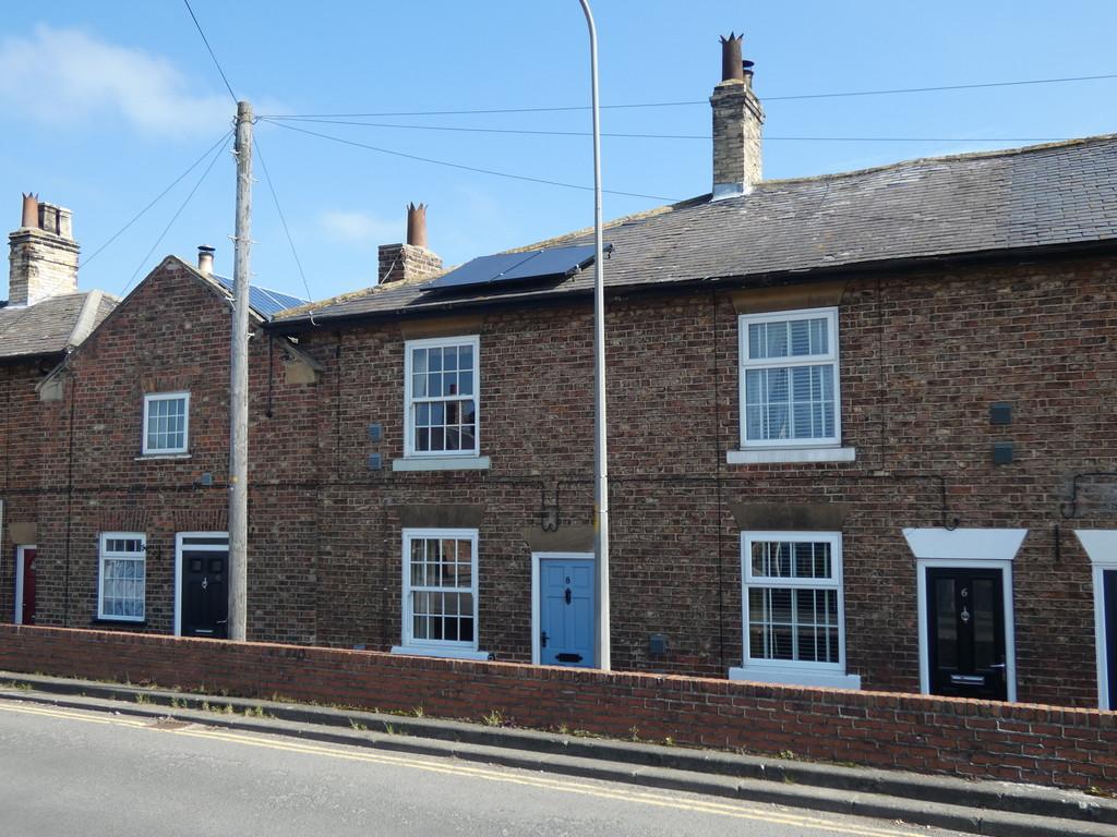 Leases Road, Northallerton 2 bed terraced house £100,000