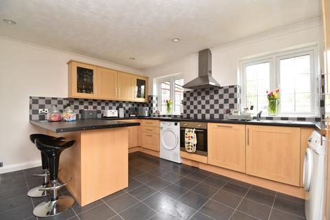 199 Raleigh Crescent, Stevenage, SG2 0EA