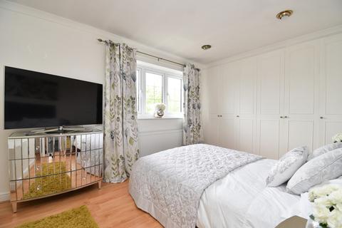 199 Raleigh Crescent, Stevenage, SG2 0EA