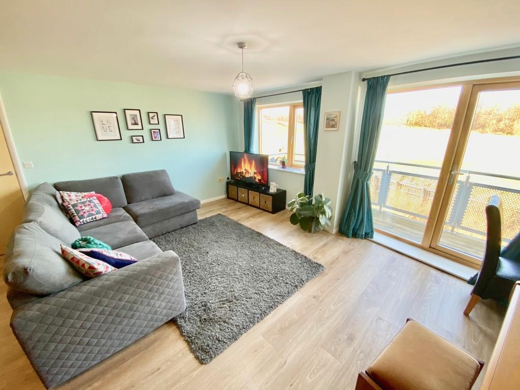 Friars Wharf, Green Lane 2 bed apartment £850 pcm (£196 pw)