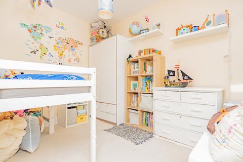 22a Alexandra Park Road, London, N10 2AB