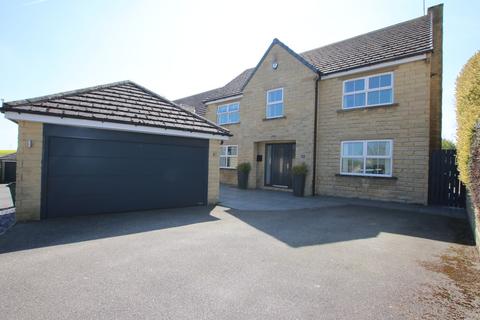 40 Fields End, Oxspring, Sheffield, S36 8WH