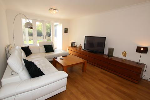 40 Fields End, Oxspring, Sheffield, S36 8WH