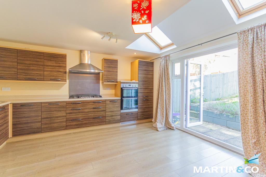 Dixon Road, Edgbaston, B17 3 bed townhouse £1,300 pcm (£300 pw)