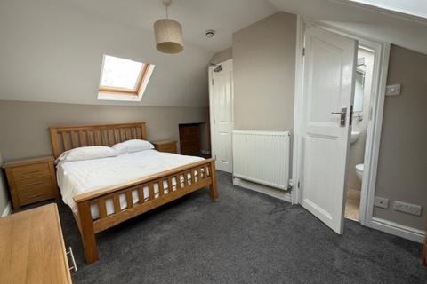 1 bedroom in a house share to rent, North Parade, Bootham