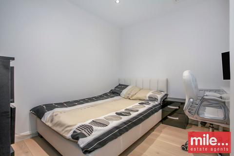 1 bedroom flat to rent, Albany Court, Hammersmith & Fulham NW10