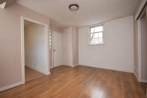 Flat 7, 10 South Street, Perth, PH2 8PG