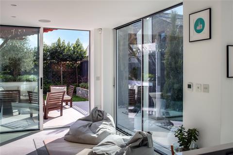 130 Portway, London, E15 3QJ