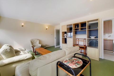 2 bedroom flat for sale, Temple Fortune Lane Temple Fortune/Hampstead Garden Suburb NW11