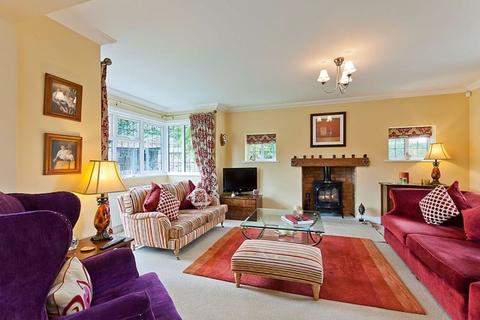 5 bedroom character property for sale - LITTLE BOOKHAM, KT23