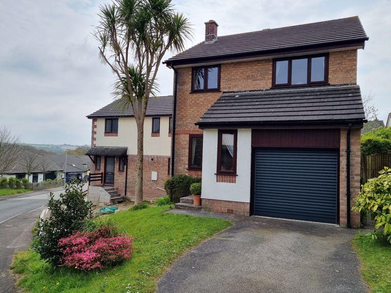 Carrine Road, Truro 3 bed detached house £310,000