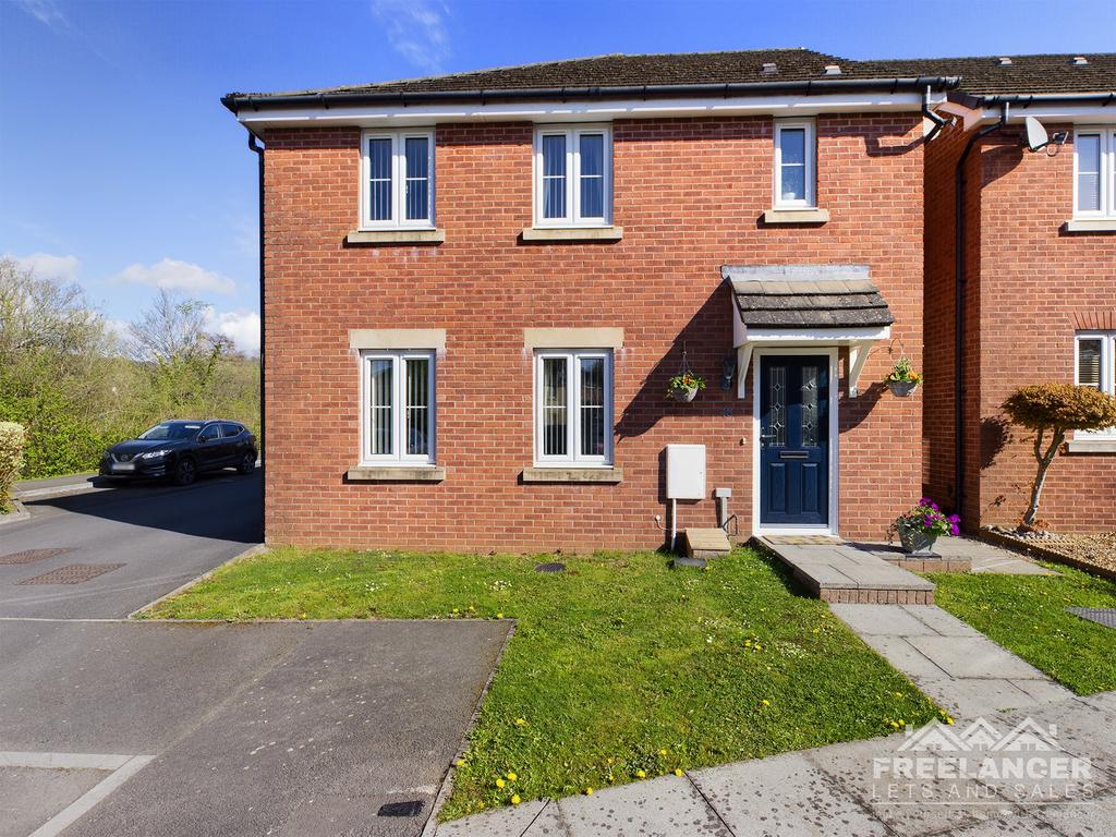 Stonebridge Park, Croesyceiliog, Cwmbran 4 bed house £350,000