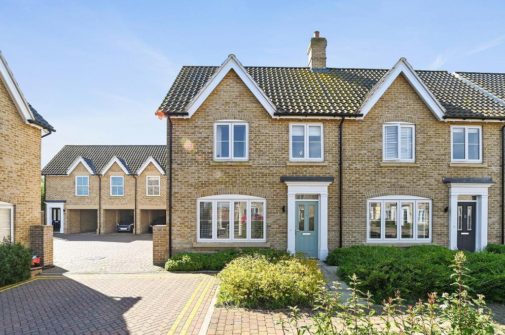 Dorset Square, Summers Park, Lawford... 2 bed semidetached house £