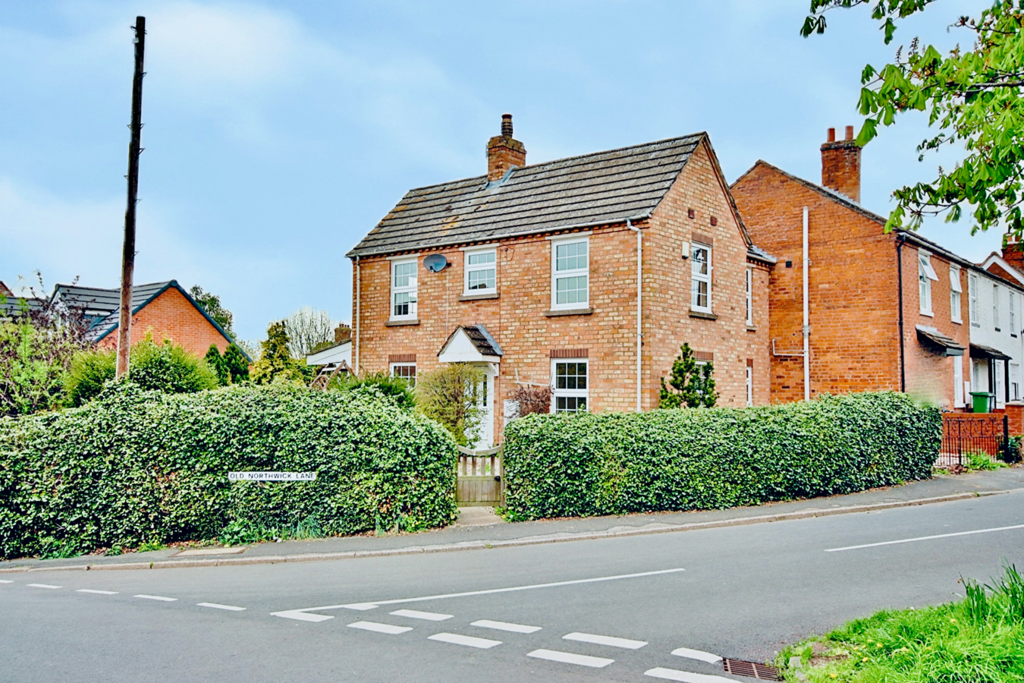 Old Northwick Lane, Northwick... 4 bed link detached house £325,000