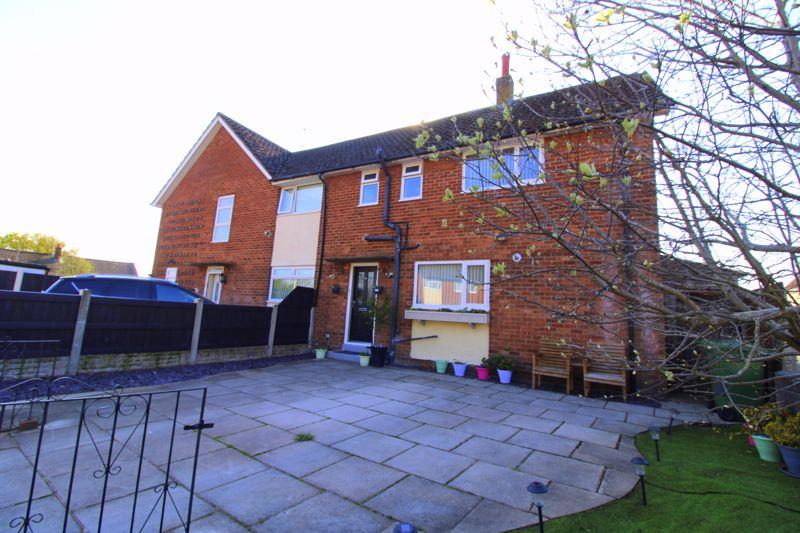 Lilac Avenue, Ainsdale Village... 3 bed semidetached house £170,000