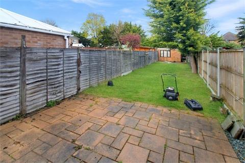 22 Garrick Close, Staines-upon-thames, TW18 2PQ
