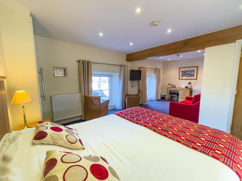 2nd floor suite