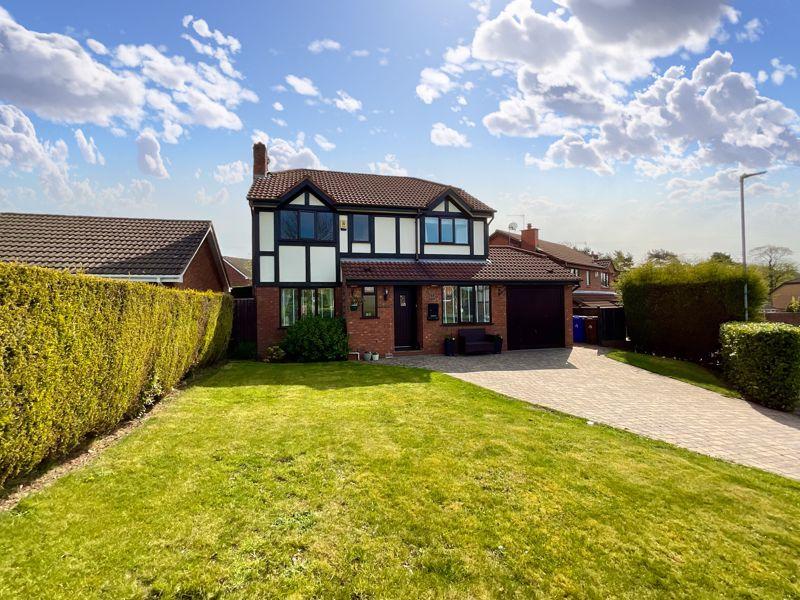 Grove, Trentham 4 bed detached house £375,000