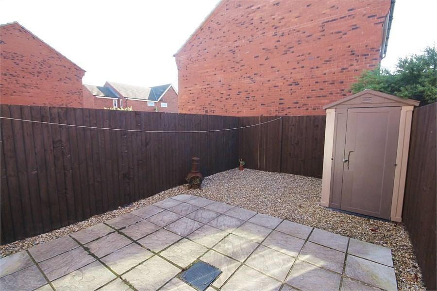 Thorneycroft Drive, Warrington, WA1 2 bed terraced house £695 pcm (£