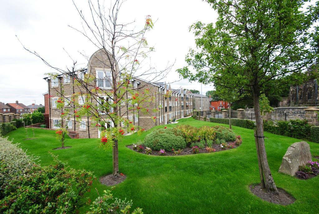 Bramley Court, Standish, Wigan, WN6 0JZ 2 bed apartment £750 pcm (£