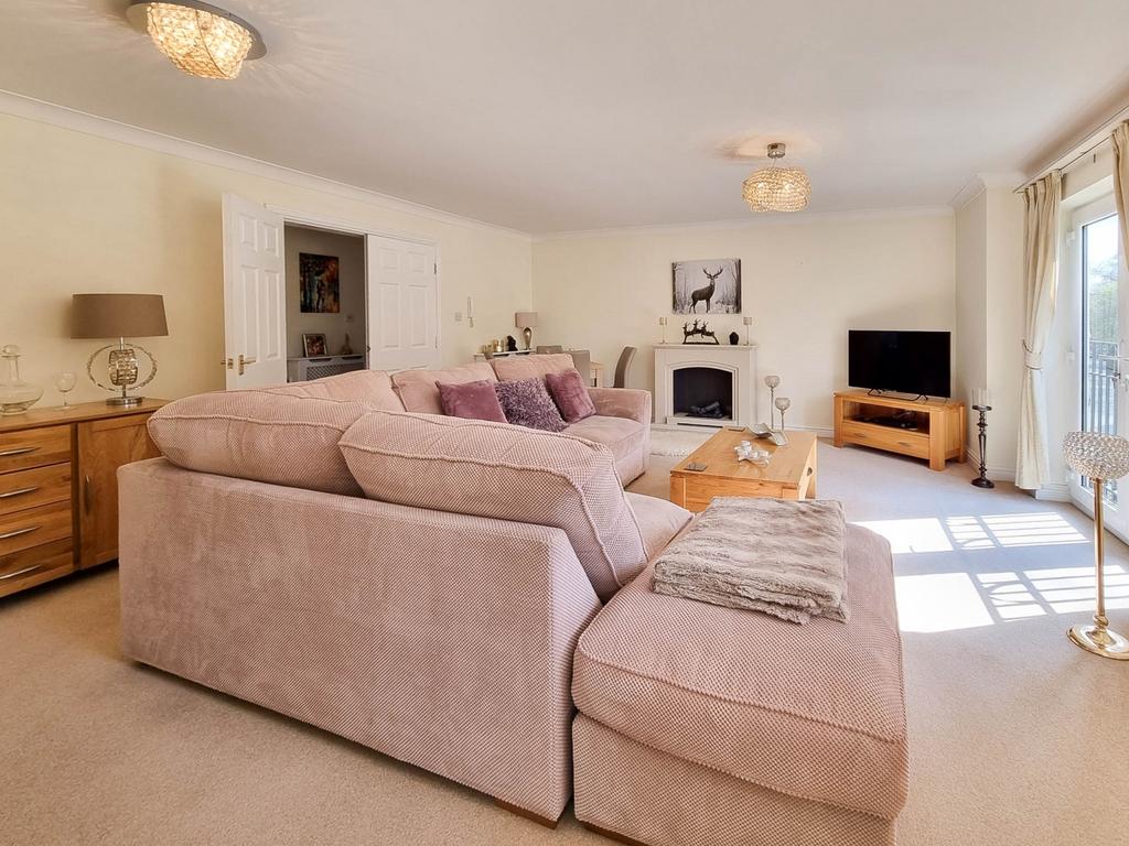 21 Bramley Court April2022 (3)