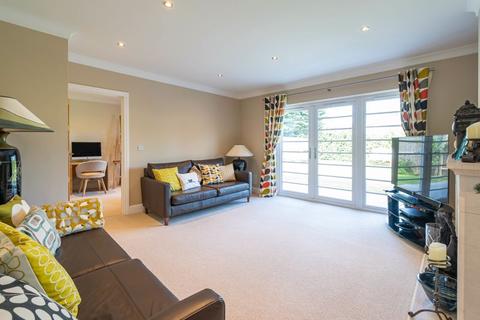 Middleview Faringdon Road, Southmoor, Abingdon, OX13 5BG