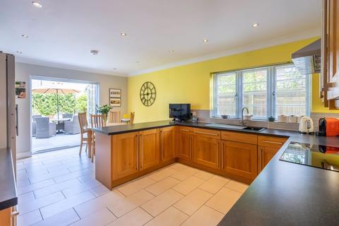 Middleview Faringdon Road, Southmoor, Abingdon, OX13 5BG