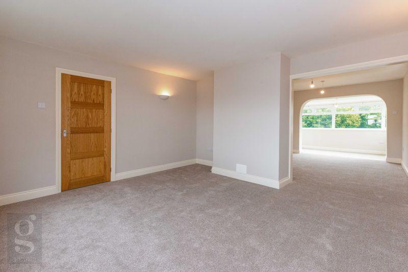 Burwood Close, Hereford, HR1 1DQ 3 bed detached house £1,250 pcm (£