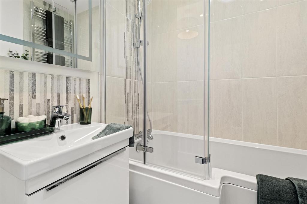 Main Bathroom