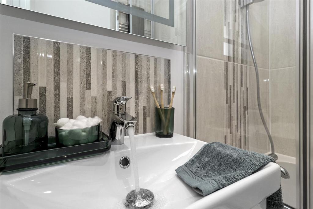Main Bathroom