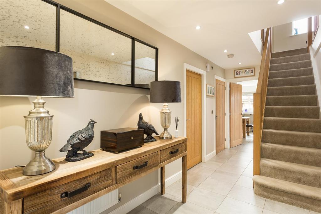 Hallway.jpg