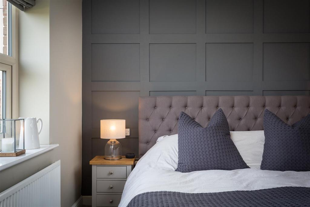 Principal Bedroom III.jpg