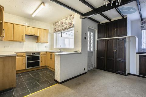 32 Creswick Lane, Grenoside, Sheffield, S35 8NL