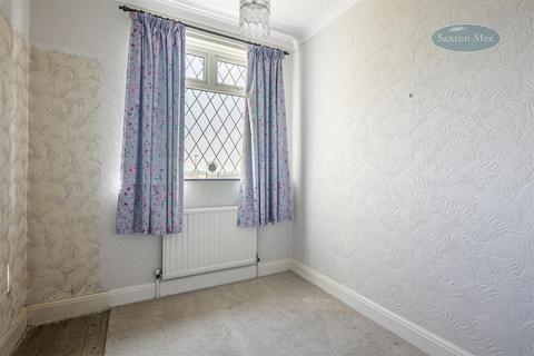 32 Creswick Lane, Grenoside, Sheffield, S35 8NL