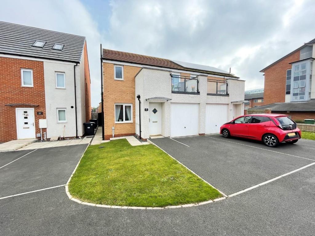 Osprey Way, Cuthbert, Hartlepool 3 bed semidetached house £
