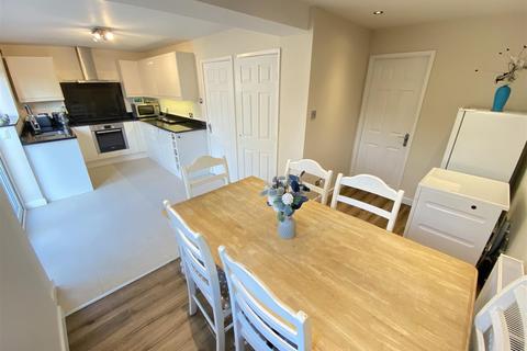 62 Turnberry Drive, Wilmslow, SK9 2QN