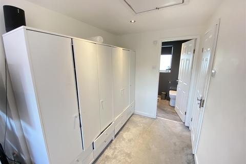 62 Turnberry Drive, Wilmslow, SK9 2QN