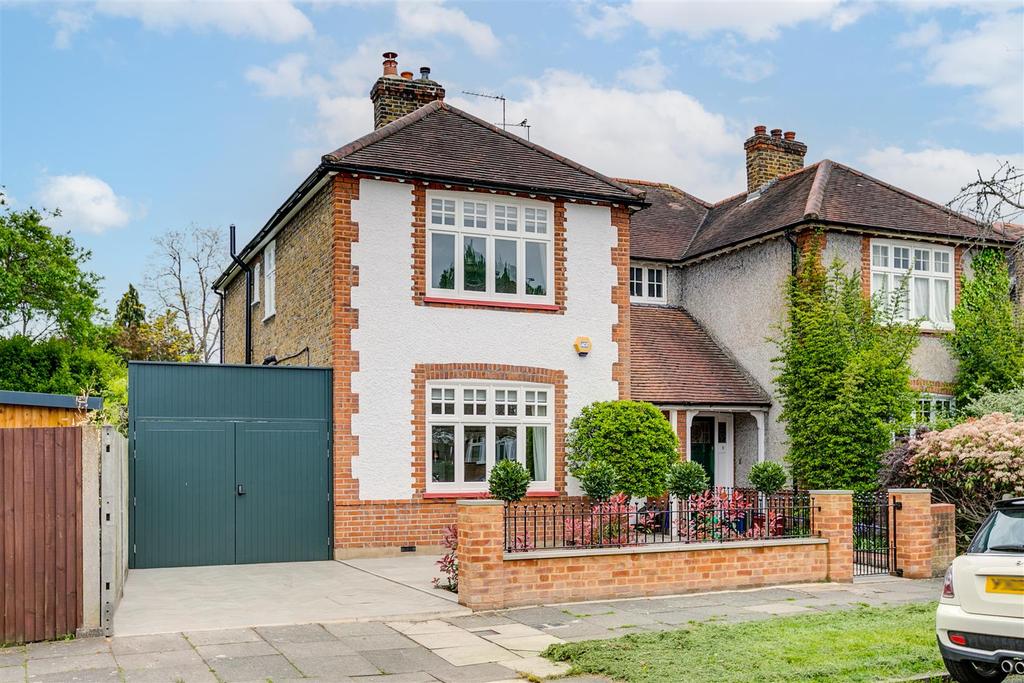 Lawford Road, London W4 4 bed semidetached house £1,750,000
