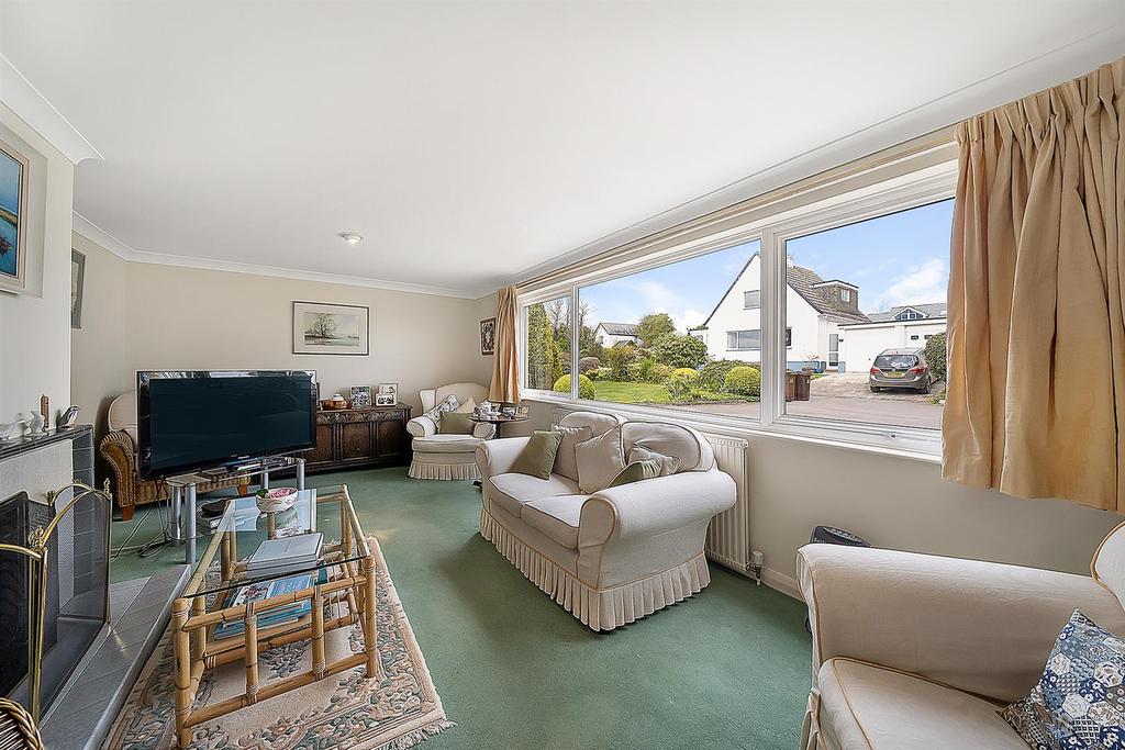 Living room with view.jpg