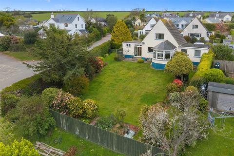 Broad Reach, 2 Butt Park, Stokenham, Kingsbridge, TQ7 2SH