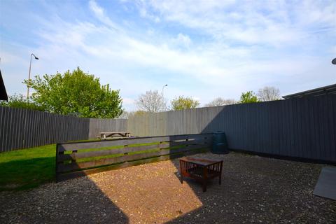 48 Castleton Grove, Haverfordwest, SA62 4AF