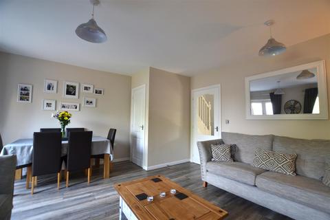 48 Castleton Grove, Haverfordwest, SA62 4AF